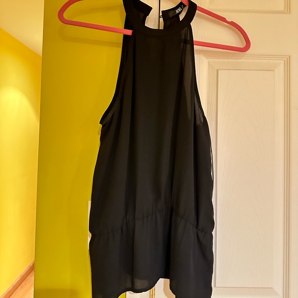 XOXO Size M blouse - Picture 2 of 3